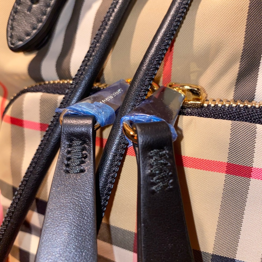 Burberry small backpack - Picture 5 of 5